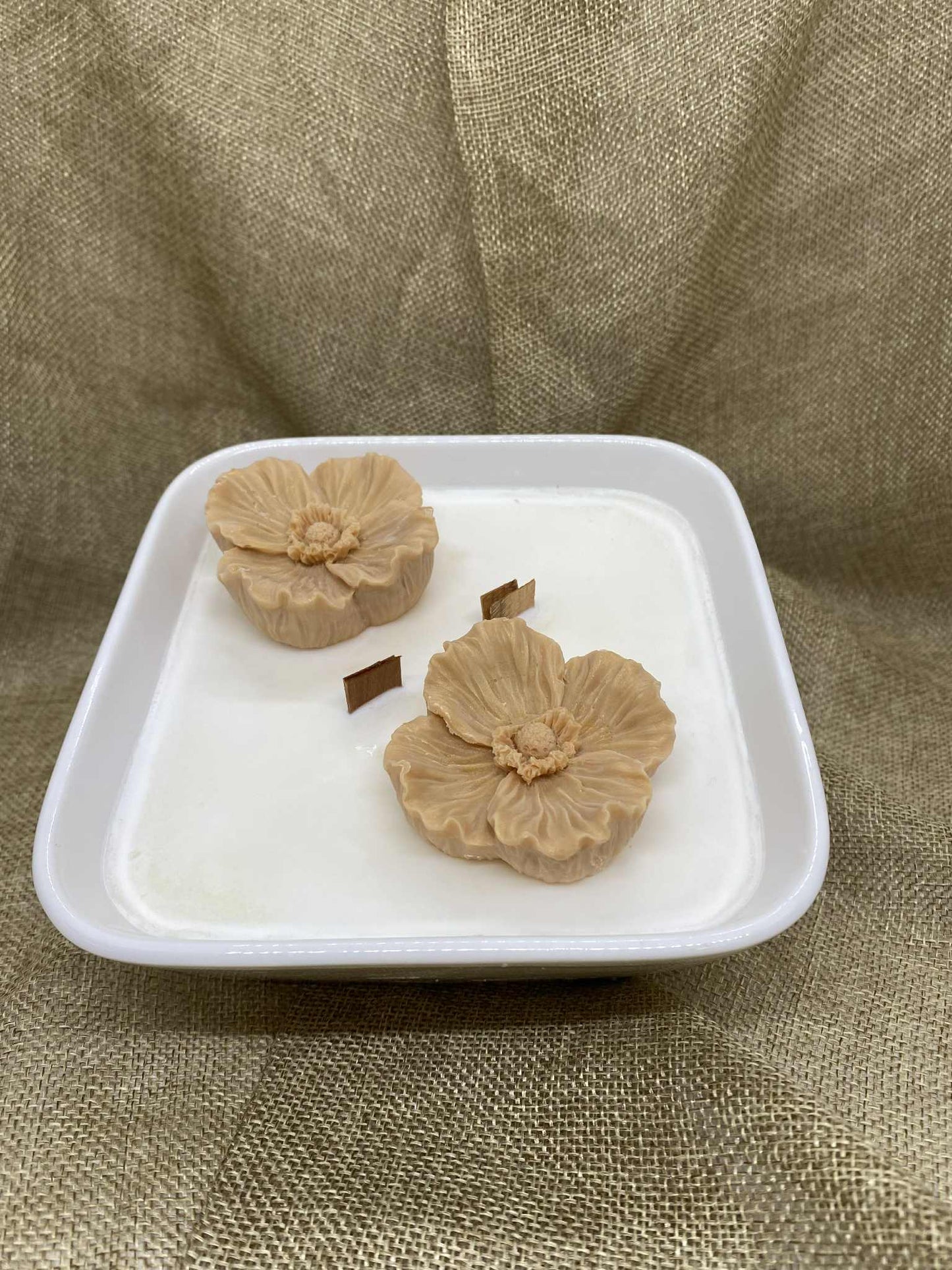 Carré fleuri chic - cire de colza